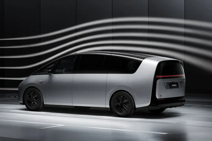 2023 Lixiang Mega MPV EV Car Điện tinh khiết 544hp 4wd 200 dặm Đạp bánh trước 3